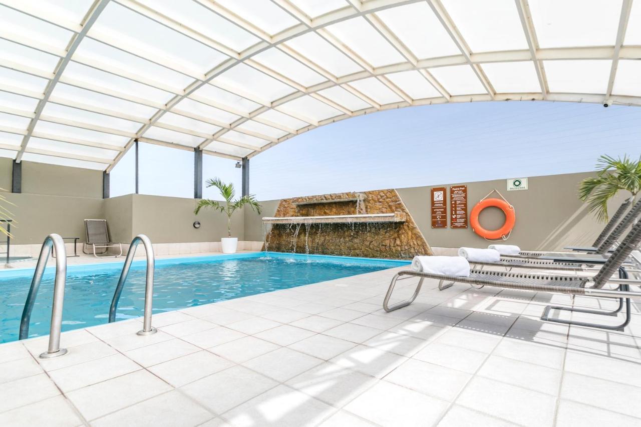 מלון Wyndham Costa Del Sol צ'יקלאיו מראה חיצוני תמונה