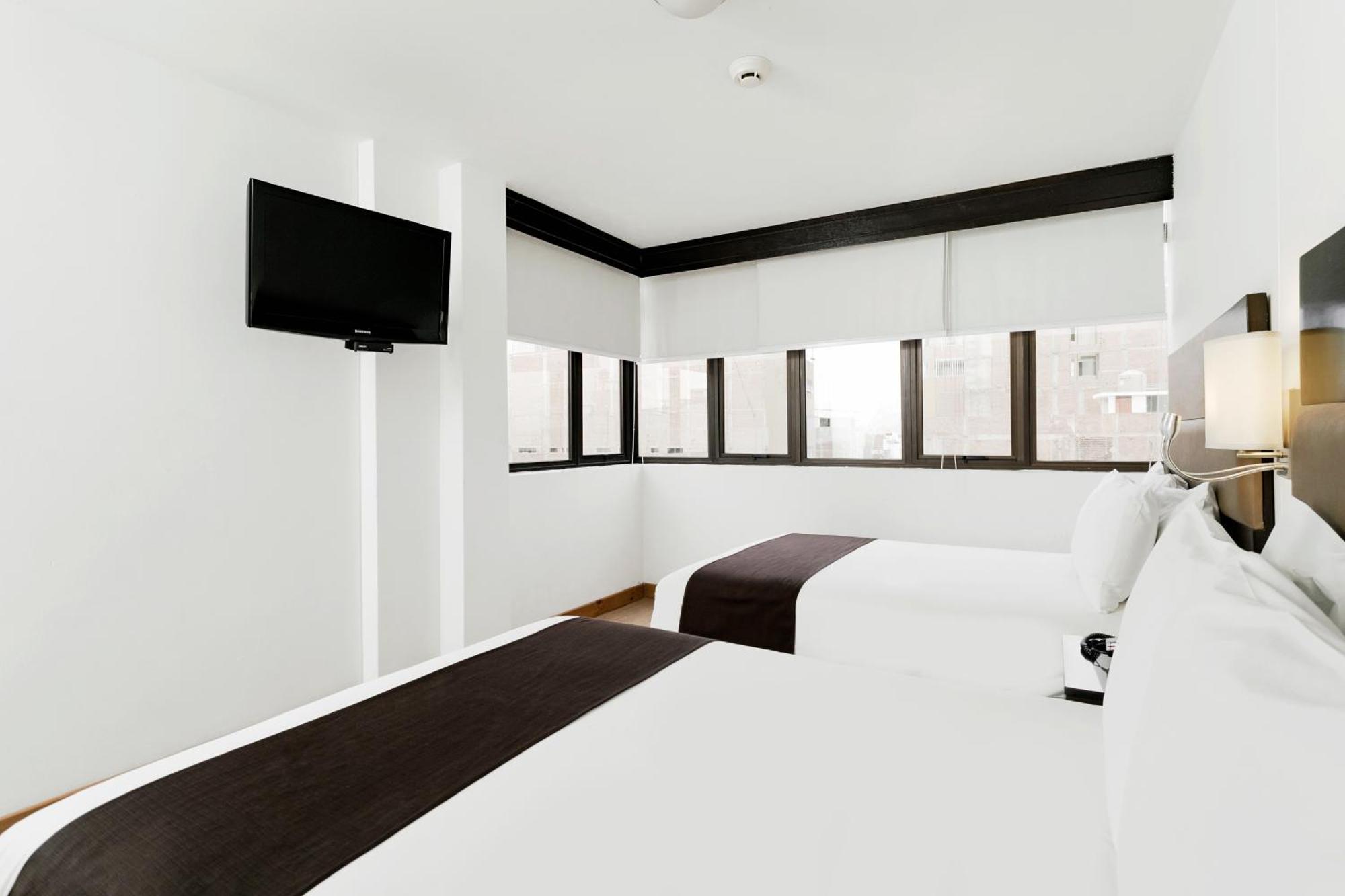 מלון Wyndham Costa Del Sol צ'יקלאיו מראה חיצוני תמונה
