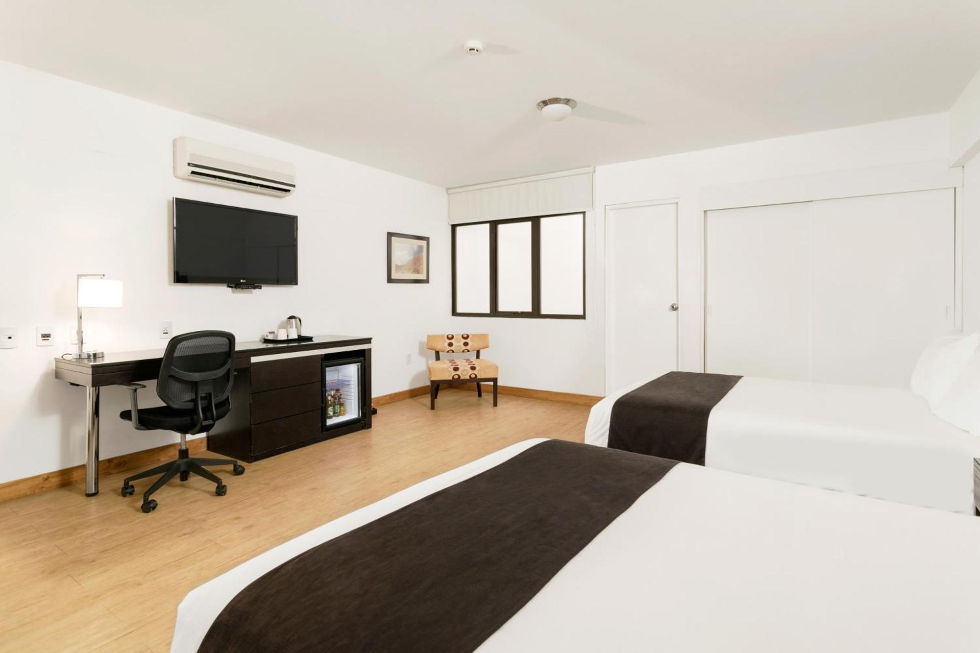 מלון Wyndham Costa Del Sol צ'יקלאיו מראה חיצוני תמונה