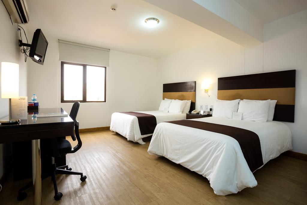 מלון Wyndham Costa Del Sol צ'יקלאיו מראה חיצוני תמונה