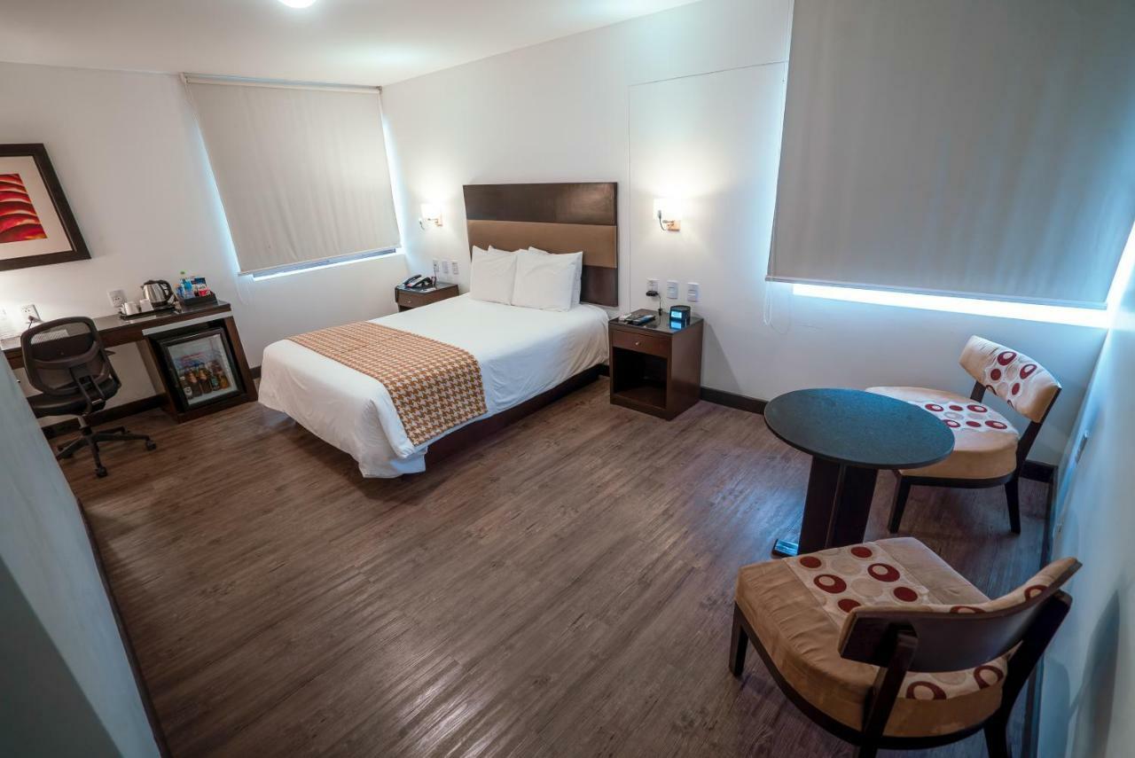 מלון Wyndham Costa Del Sol צ'יקלאיו מראה חיצוני תמונה
